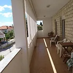 Family Friendly House With A Parking Space Bibinje, Zadar - 22010 比比涅