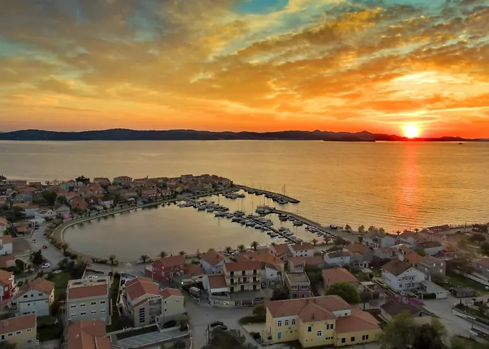 Family Friendly House With A Parking Space Bibinje, Zadar - 22010