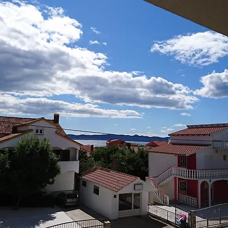 度假居 Family Friendly House With A Parking Space Bibinje, Zadar - 22010 比比涅